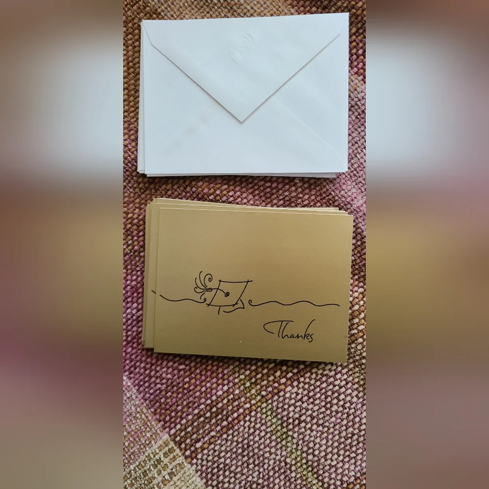 NEW 18 Gold Graduation Blank Thank You Cards with Envelopes